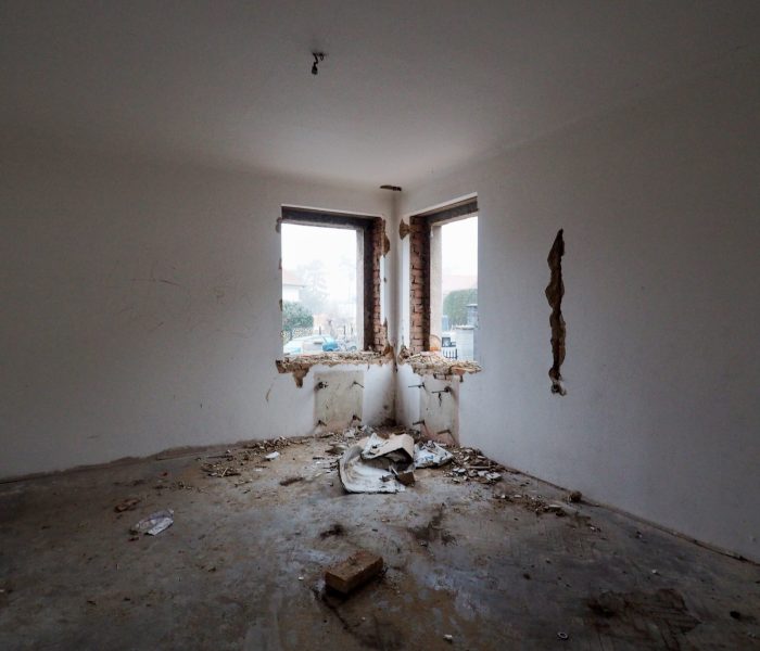 Fotografie z průběhu demolice
