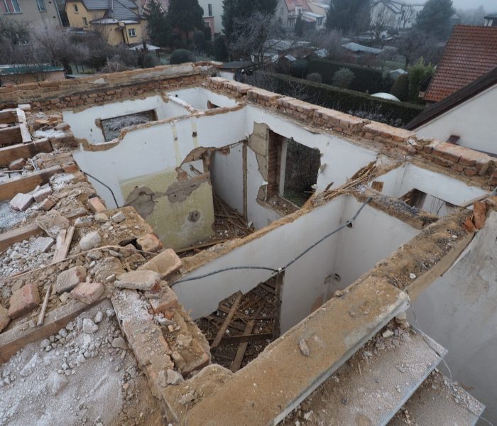 Fotografie z průběhu demolice